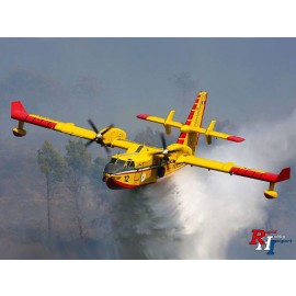 1362 1:72 Canadair CL-415 blusvliegtuig