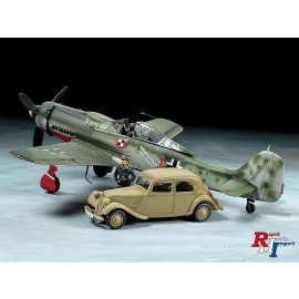 1:48 Fw190 D-9 JV44 & Staff Car 11CV